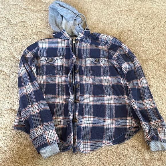 Hollister Tops - Hollister women size small zip up flannel with hood colors red and navy